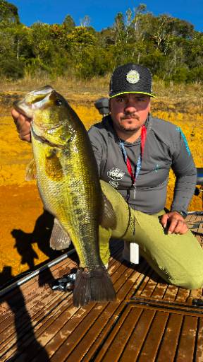 Toon Pesca Esportiva