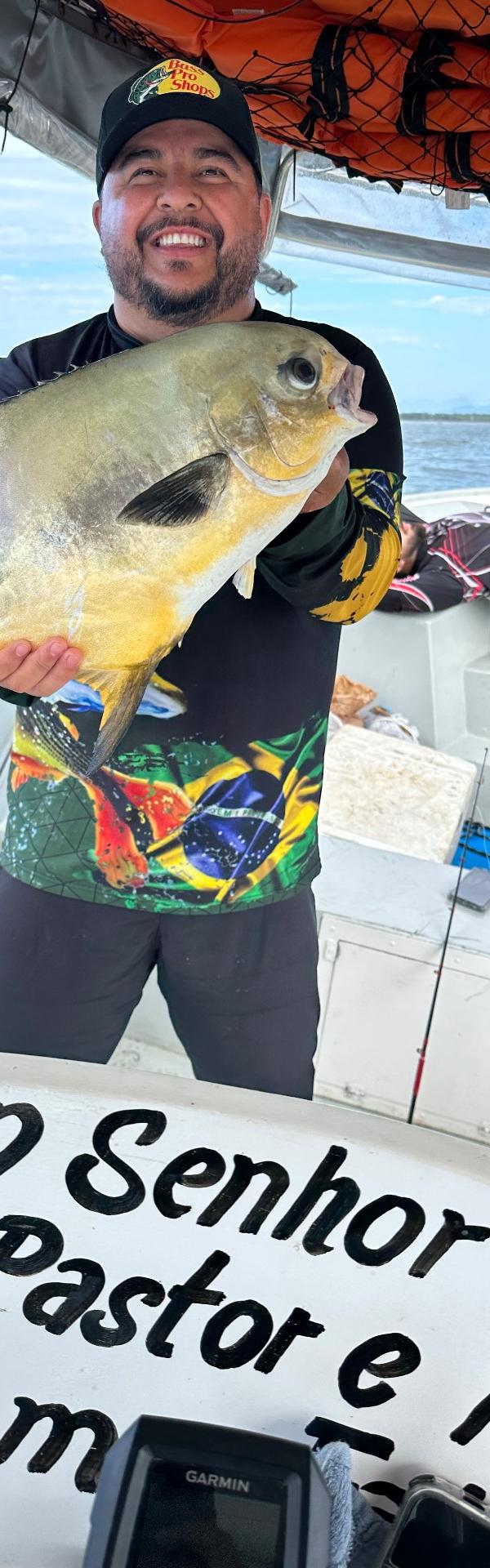 Pescaria nas palmas Ilha do mel ou vedado Guaraqueçaba em Paranaguá-PR