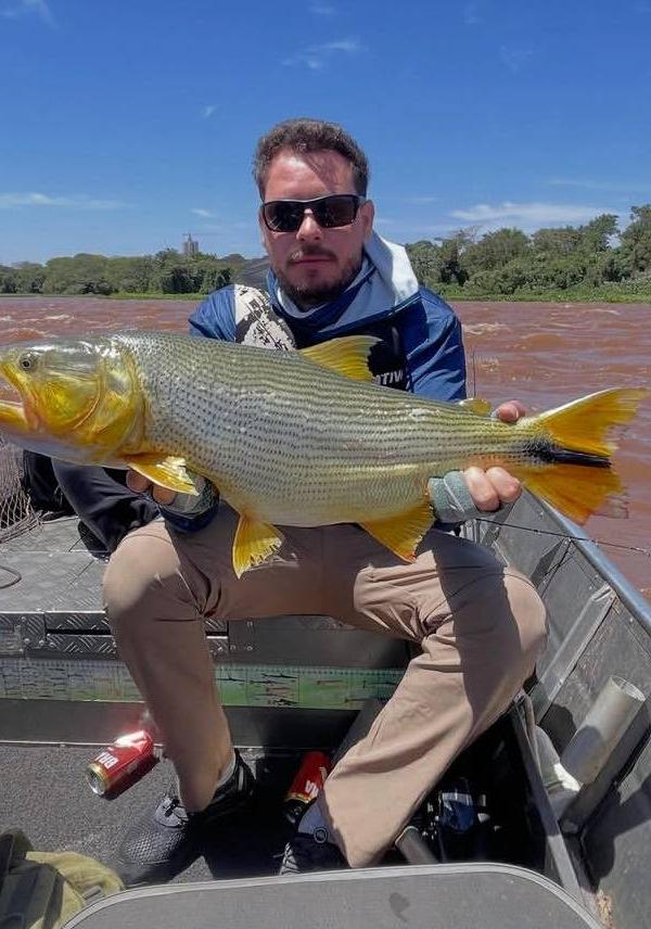 Pescaria em rios de água doce.dourado,piapara em Guaíra-PR