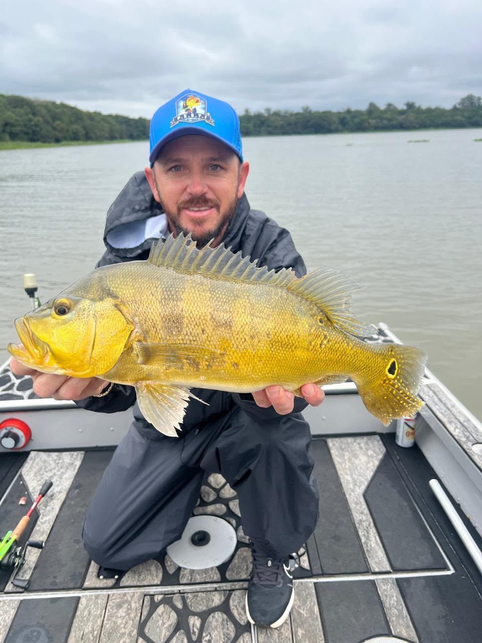 Pesca de Tucunaré Amarelo Lago de Itaipu  em Santa Helena