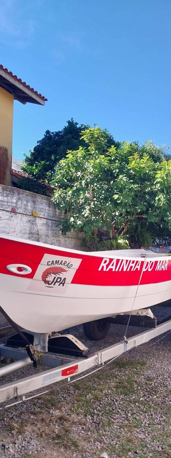 Pescaria focada em robalos e badejos com iscas artificiais em Florianópolis-SC